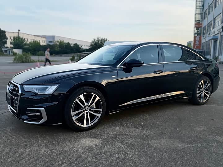 Audi A6L 40 TFSI люкс-динамик — фото 2