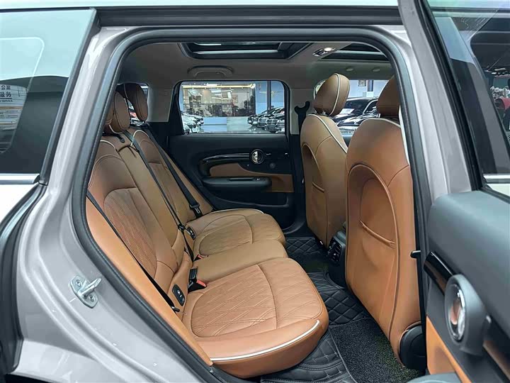 MINI Clubman — фото 8