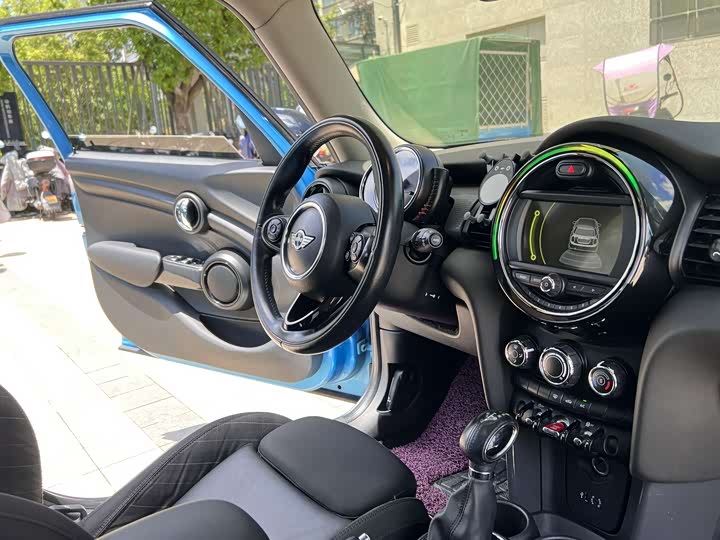 MINI Hatch — фото 11