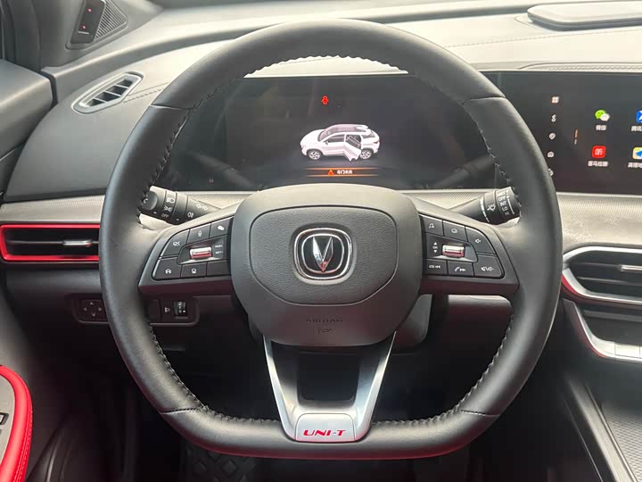 Changan UNI-T 2020 1.5 T Premium — фото 12