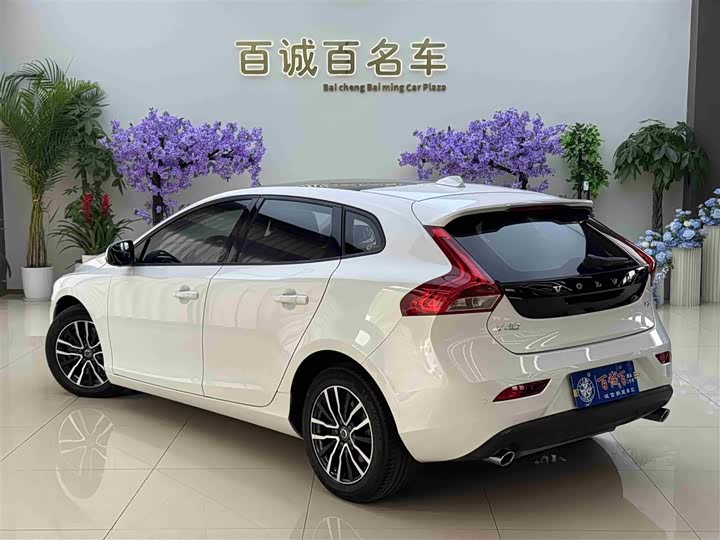 Volvo V40 2017 T 3 — фото 7
