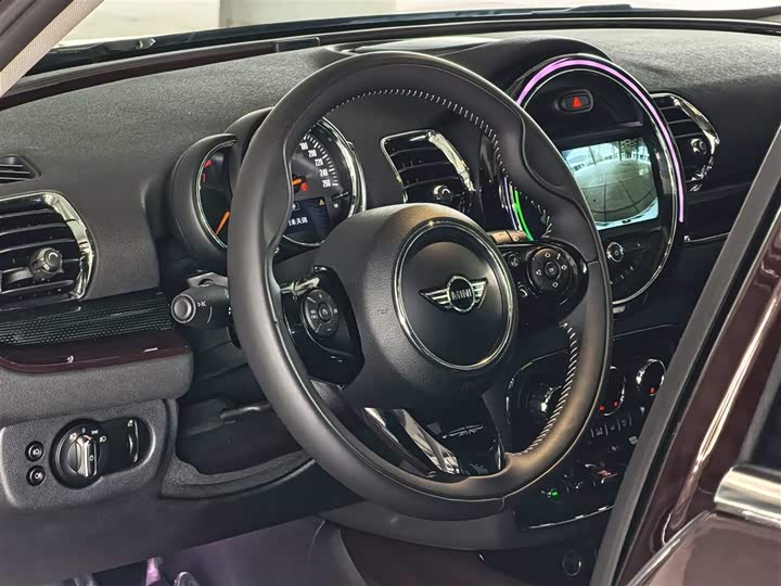 MINI Clubman — фото 7