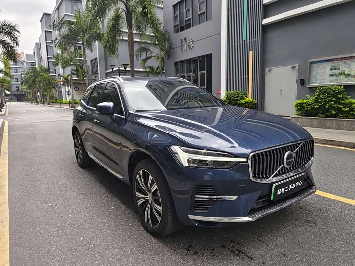 Volvo XC60 Hybrid 2023 T 8 PHEV 4 WD — фото 3