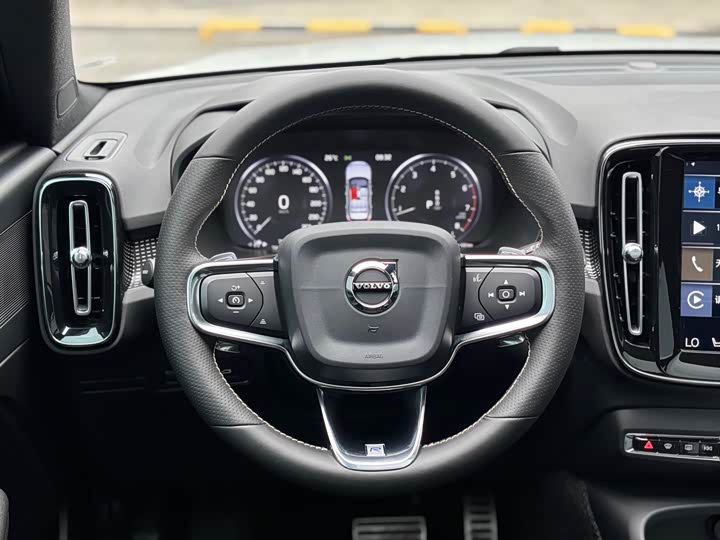 Volvo XC 40 2020 T 4 WD — фото 9