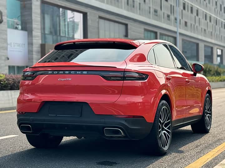 Porsche Cayenne 2019 Cayenne Coupé 3.0 T — фото 4