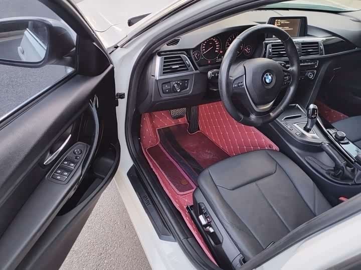 BMW 3-Series 2016 320 Li — фото 4