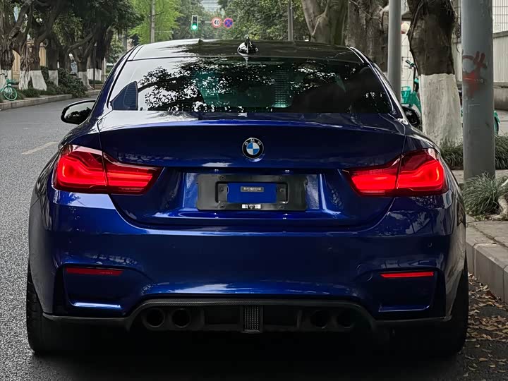 BMW M4 2018 M 4 — фото 4