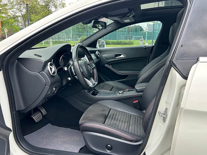 Mercedes-Benz CLA — фото 8
