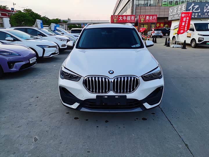 BMW X1 2020 s Drive 25 Li Leading