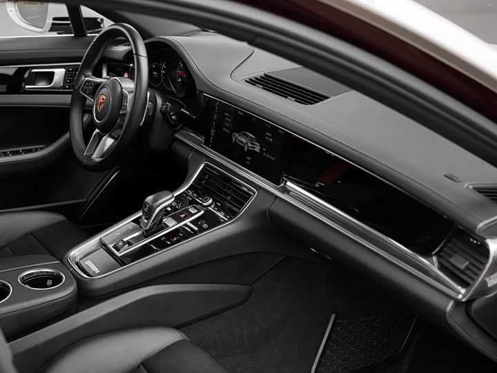Porsche Panamera 2017 Panamera 3.0 T — фото 8