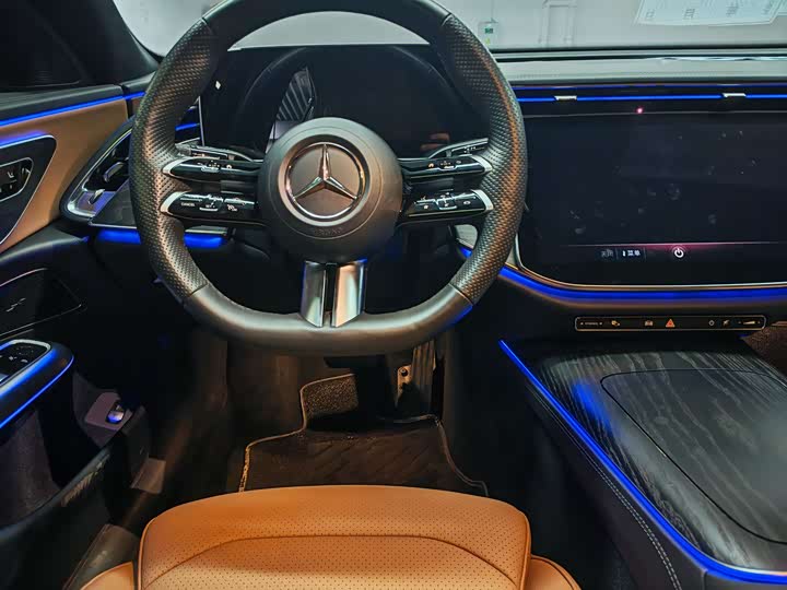 Mercedes-Benz E-Class 2024 E 300 L — фото 5