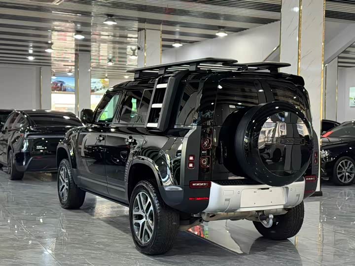 Land Rover Defender — фото 14