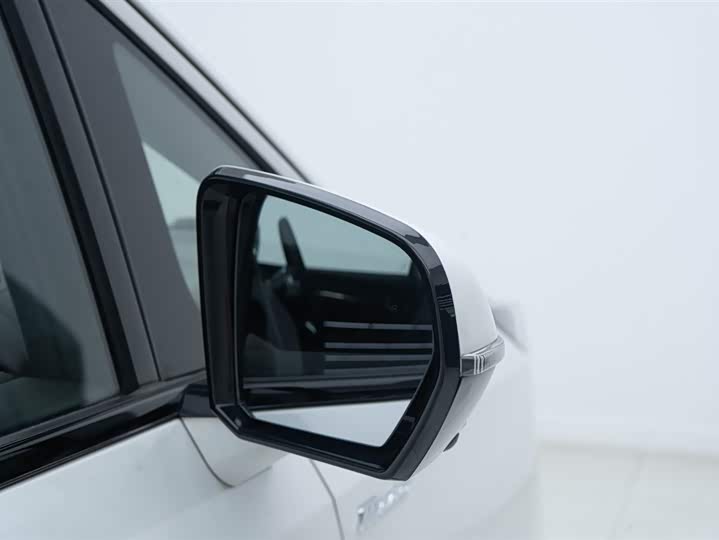 Trumpchi M8 2024 Hybrid — фото 10
