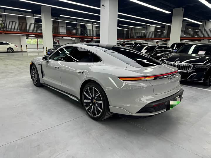 Porsche Taycan 2019 Taycan 4 S — фото 14