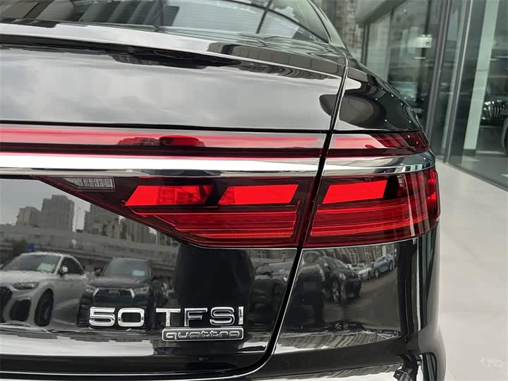 Audi A8 2023 A 8 L 50 TFSI quattro — фото 13