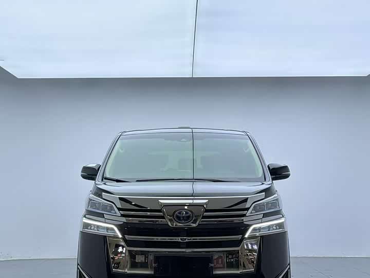 Toyota Vellfire — фото 2