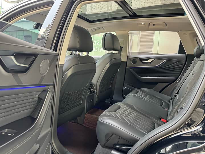 Hongqi HS5 2023 2.0 T Pro — фото 13