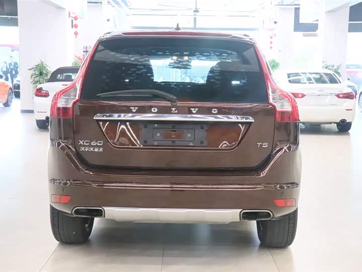 Volvo XC60 2016 T 5 — фото 4