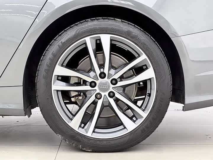 Audi A6L 2020 40 TFSI — фото 12