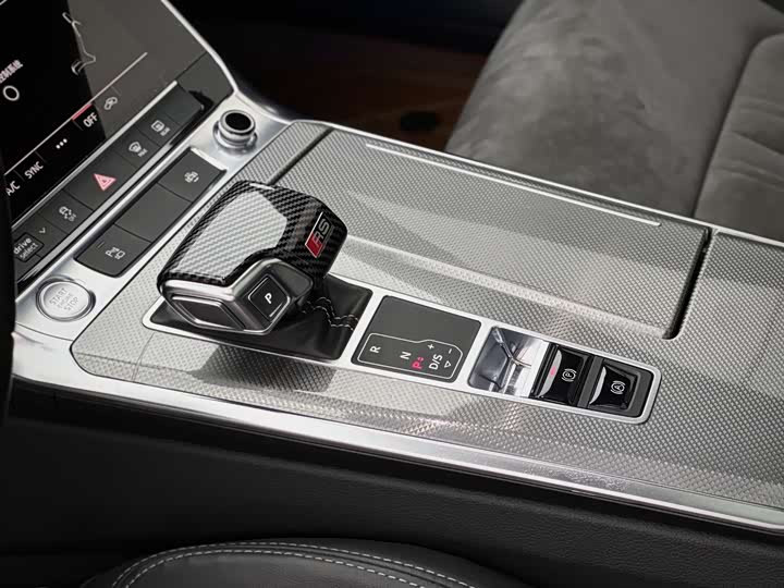 Audi A6L 2020 40 TFSI — фото 8