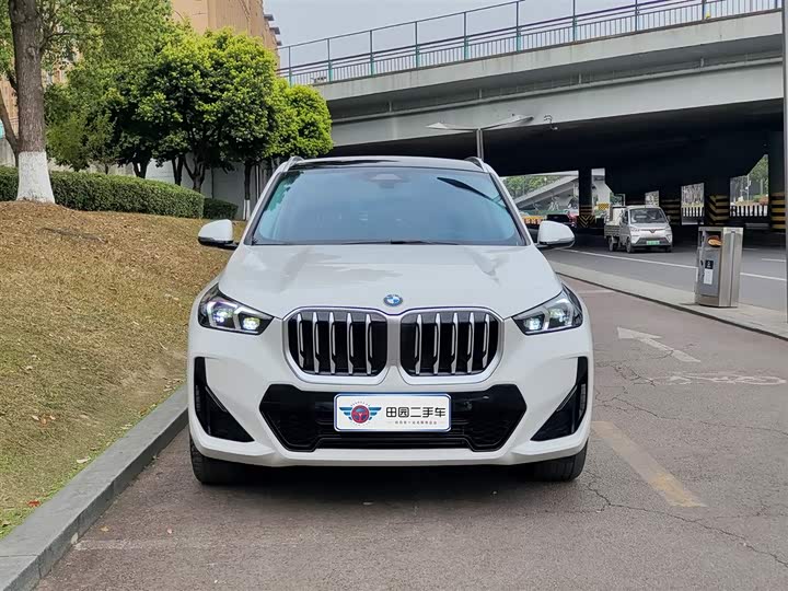 BMW X1 2023 s Drive 25 Li M — фото 2