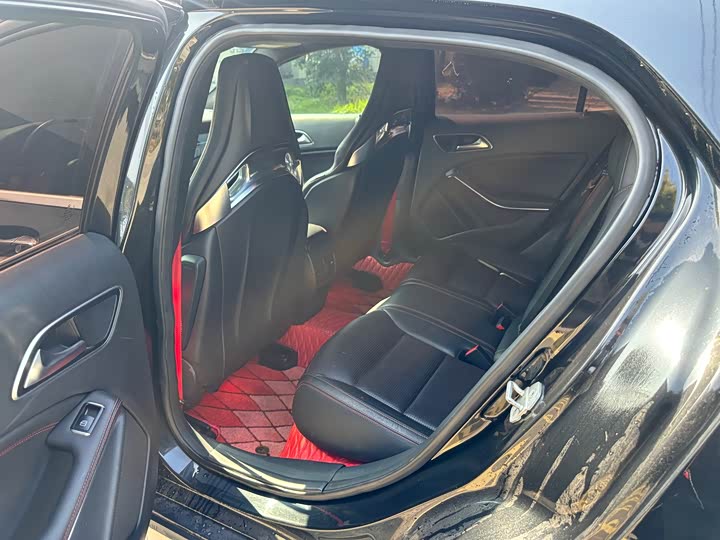 Mercedes-Benz GLA 2015 AMG GLA 45 4 MATIC — фото 9