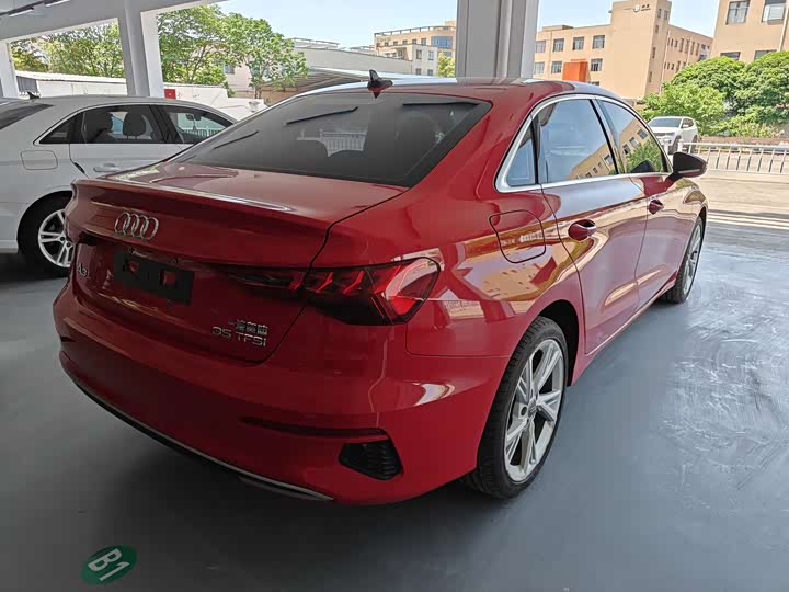 Audi A3 2021 A 3 L Limousine 35 TFSI — фото 4