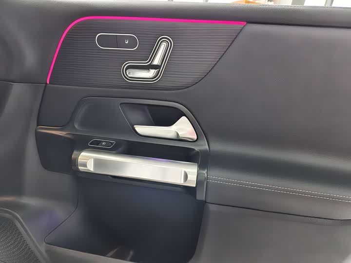 Mercedes-Benz GLB 2022 GLB 220 4 MATIC — фото 15