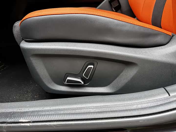 Changan UNI-V 2023 1.5 T — фото 10