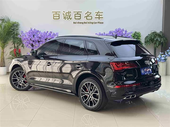 Audi Q5L 2025 45 TFSI — фото 8