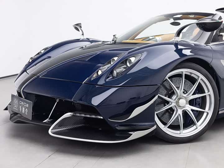 Pagani Huayra 2025 6.0 L AT — фото 9