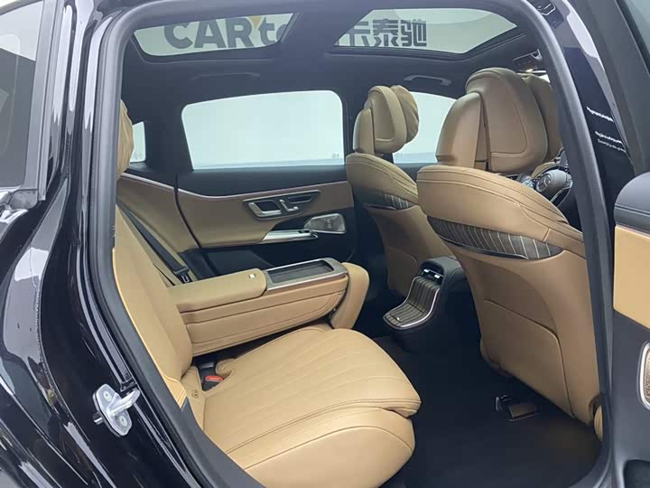 Mercedes-Benz E-Class 2024 E 300 L Luxury — фото 25