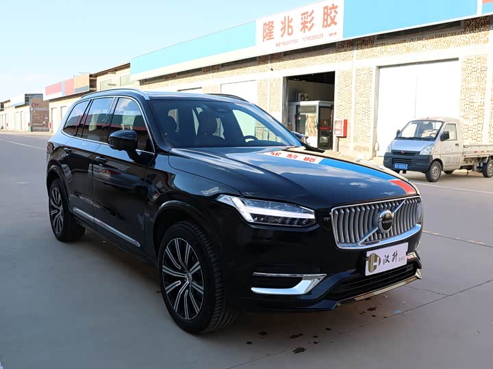 Volvo XC90 2025 B 6 7 — фото 3