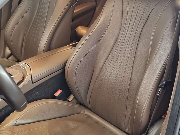 Mercedes-Benz E-Class 2019 E 300 L — фото 10