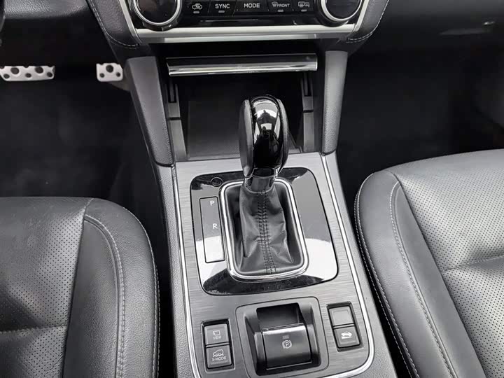 Subaru Outback — фото 13
