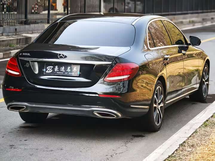 Mercedes-Benz E-Class 2019 E 200 L — фото 6