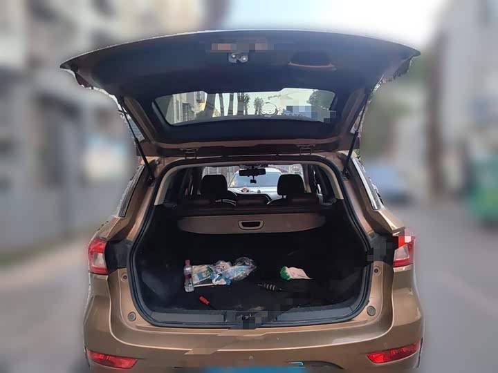 Trumpchi GS4 2017 235 T MT 2 WD — фото 10