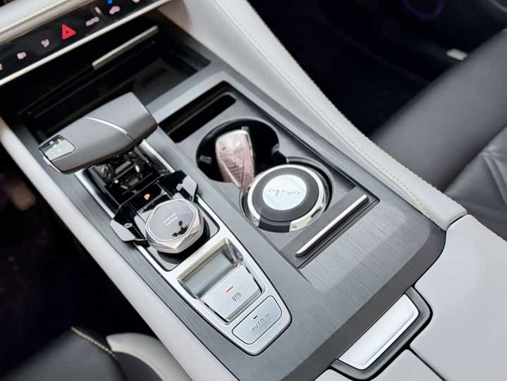 Changan CS75 PLUS 2023 1.5 T AT — фото 9
