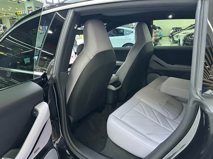 NIO ET5T 2025 75k Wh Touring — фото 13