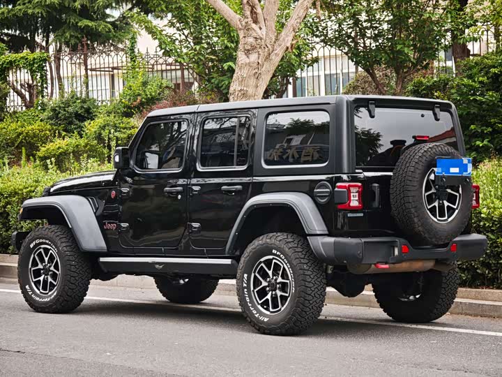 Jeep Wrangler — фото 3