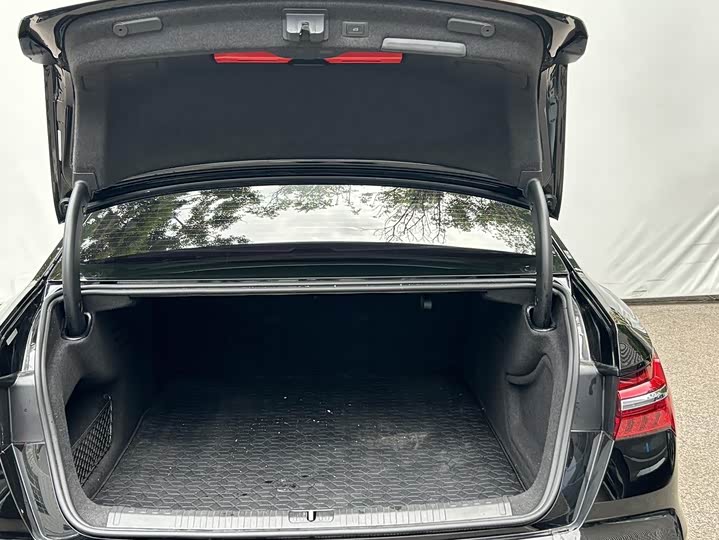 Audi A6L 2021 40 TFSI — фото 9