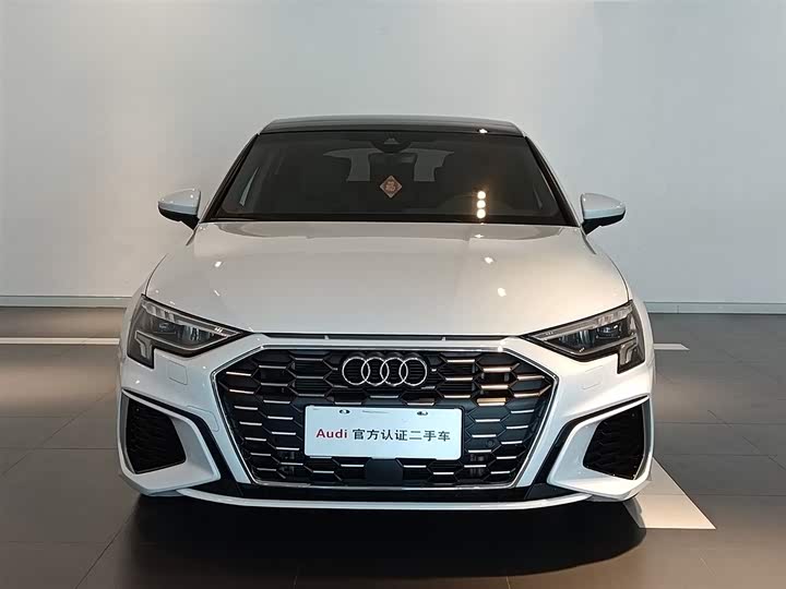 Audi A3 2024 Sportback 35 TFSI Sport — фото 2