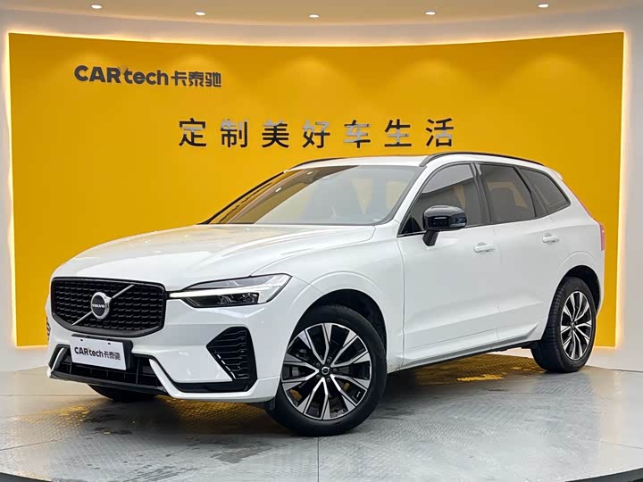 Volvo XC60 2023 B 5 4 WD — фото 1