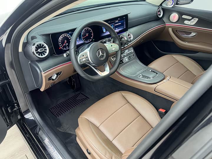 Mercedes-Benz E-Class рестайлинг E 300 L стиль — фото 11