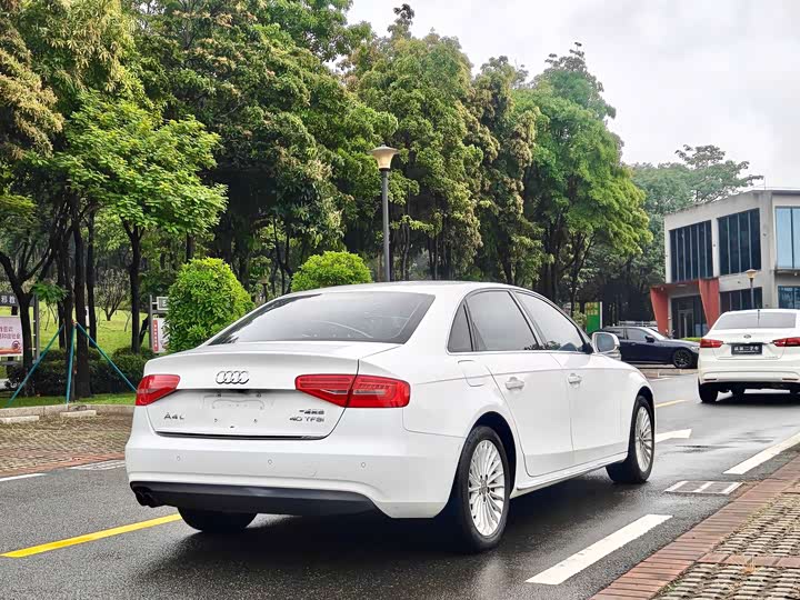 Audi A4L 35 TFSI автомат стандарт — фото 5