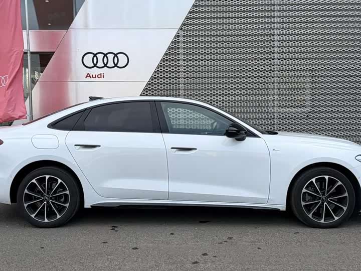 Audi A5L 2026 2.0 T Plus — фото 3