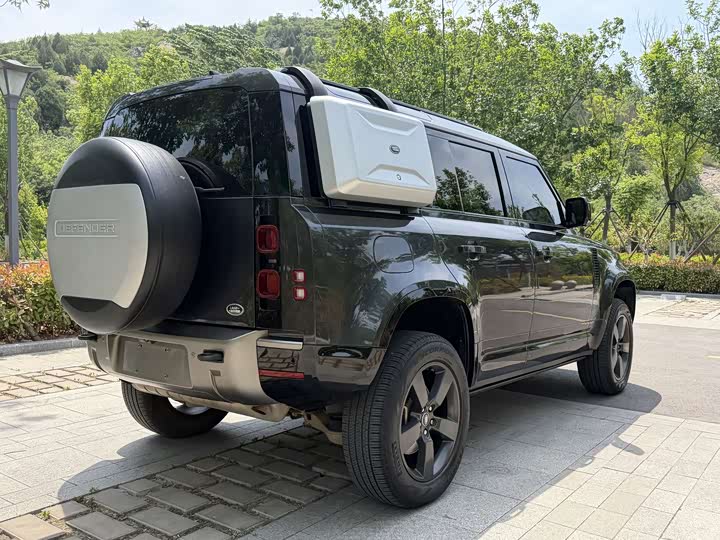 Land Rover Defender — фото 4