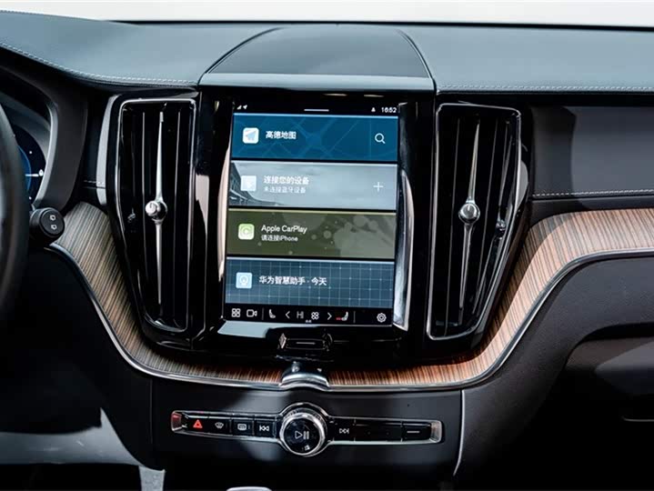 Volvo XC60 Hybrid 2023 T 8 PHEV 4 WD — фото 15