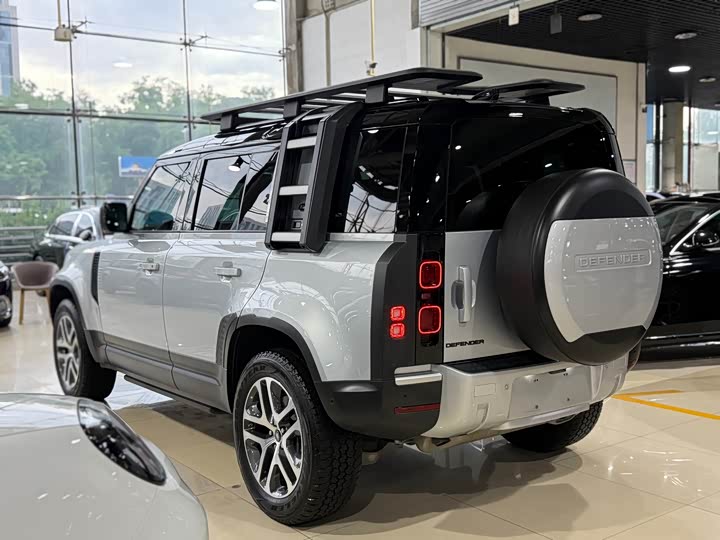 Land Rover Defender — фото 22