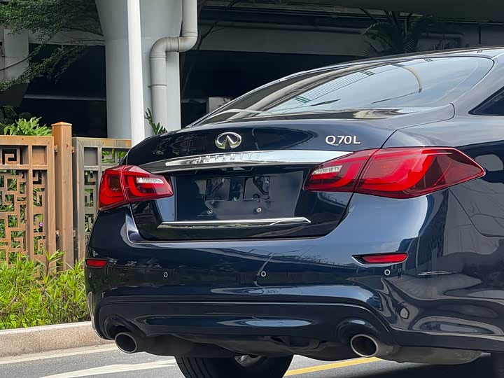 Infiniti Q70 2015 Q 70 L 2.5 L — фото 13